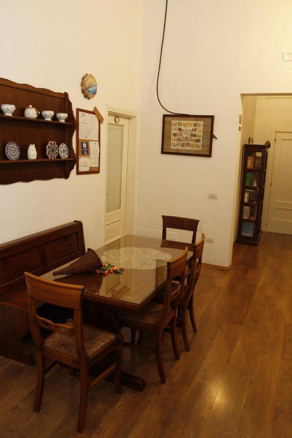 Napoli Pietrasanta Lt Bed & Breakfast Exterior photo